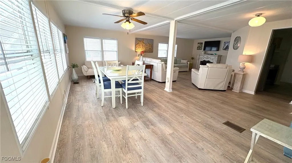 580 Winning Way North Fort Myers FL 33917