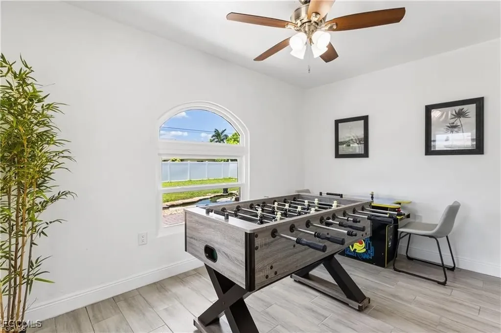 628 SE 9th Place Cape Coral FL 33990