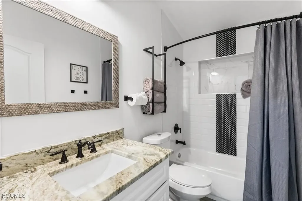 628 SE 9th Place Cape Coral FL 33990