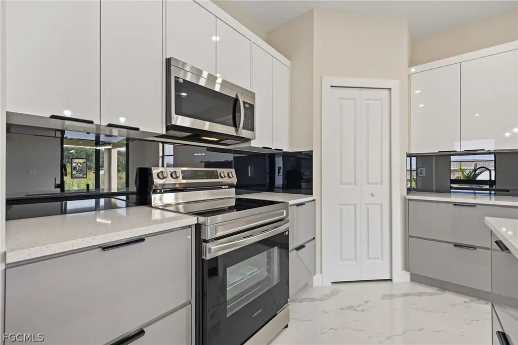 3115 26th Street SW Lehigh Acres FL 33976