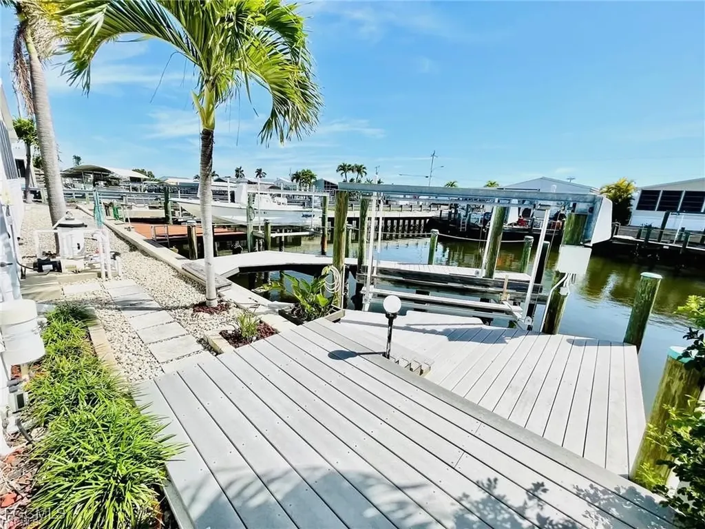 3064 Sloop Lane St. James City FL 33956