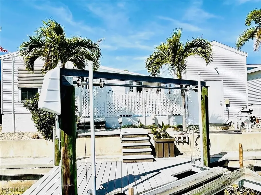 3064 Sloop Lane St. James City FL 33956