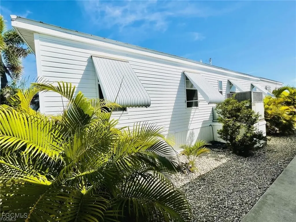 3064 Sloop Lane St. James City FL 33956