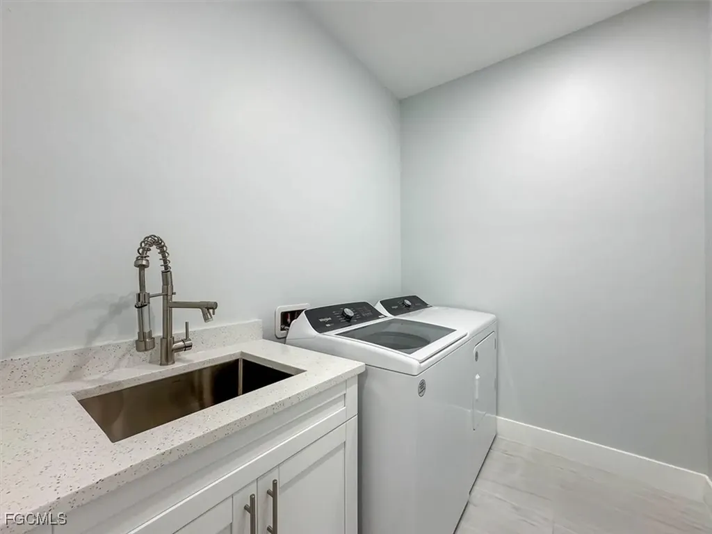 2535 SW 5th Avenue Cape Coral FL 33914