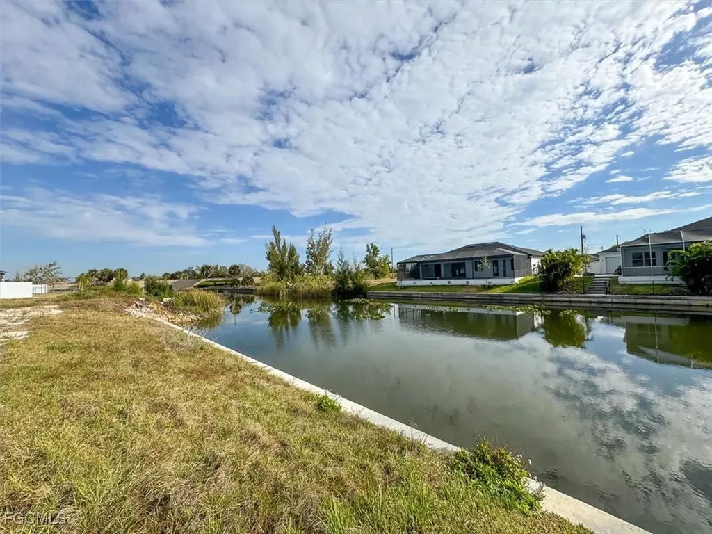 2535 SW 5th Avenue Cape Coral FL 33914