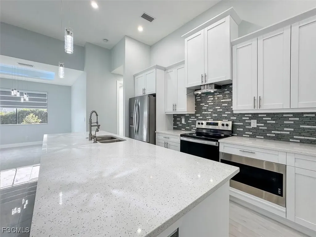 2535 SW 5th Avenue Cape Coral FL 33914