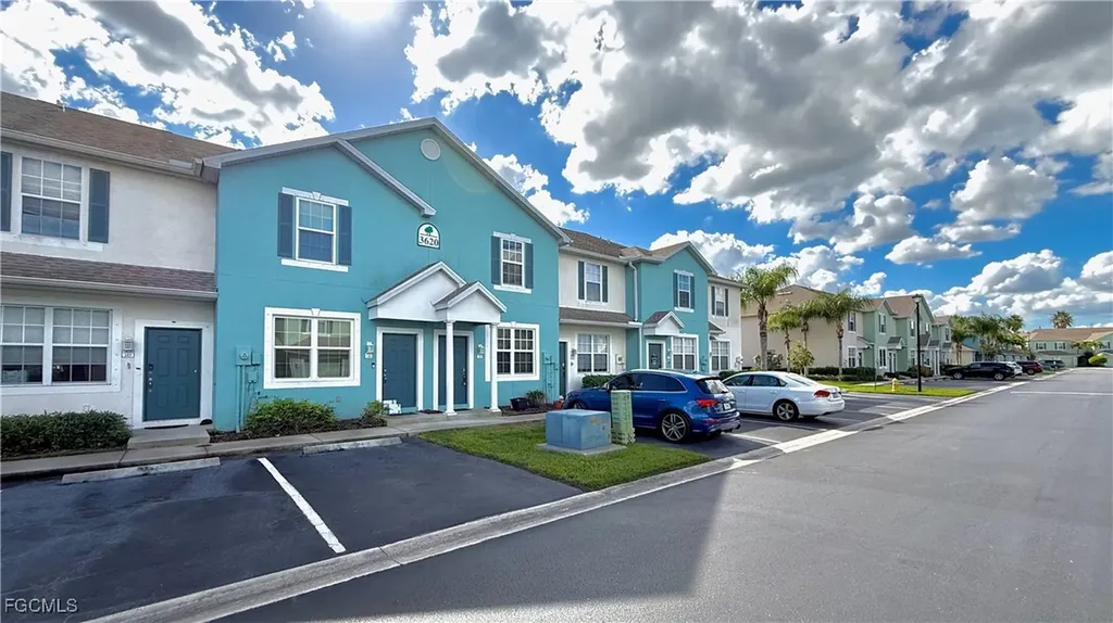 3620 Pine Oak Circle Fort Myers FL 33916