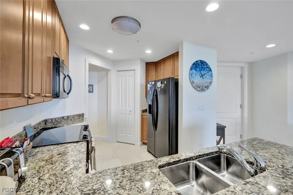 5781 Cape Harbour Drive Cape Coral FL 33914