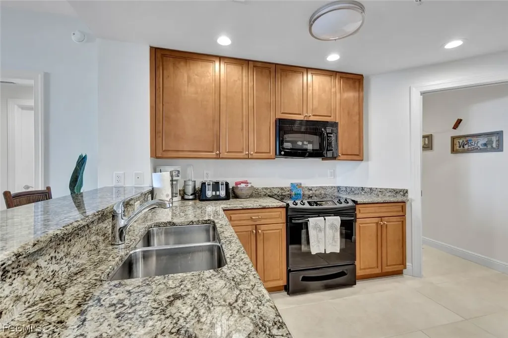 5781 Cape Harbour Drive Cape Coral FL 33914