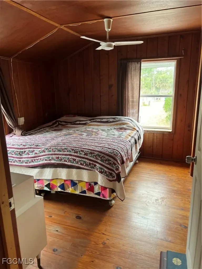 2111 Gardner Court Alva FL 33920