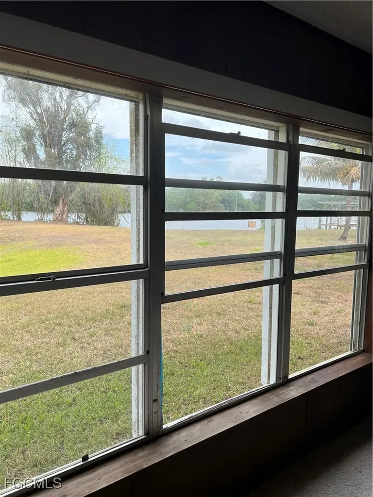 2111 Gardner Court Alva FL 33920