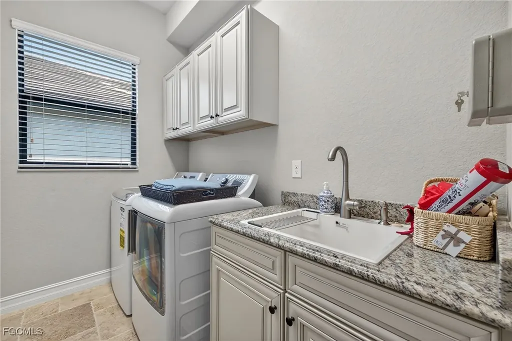 9915 Corso Bello Drive Naples FL 34113