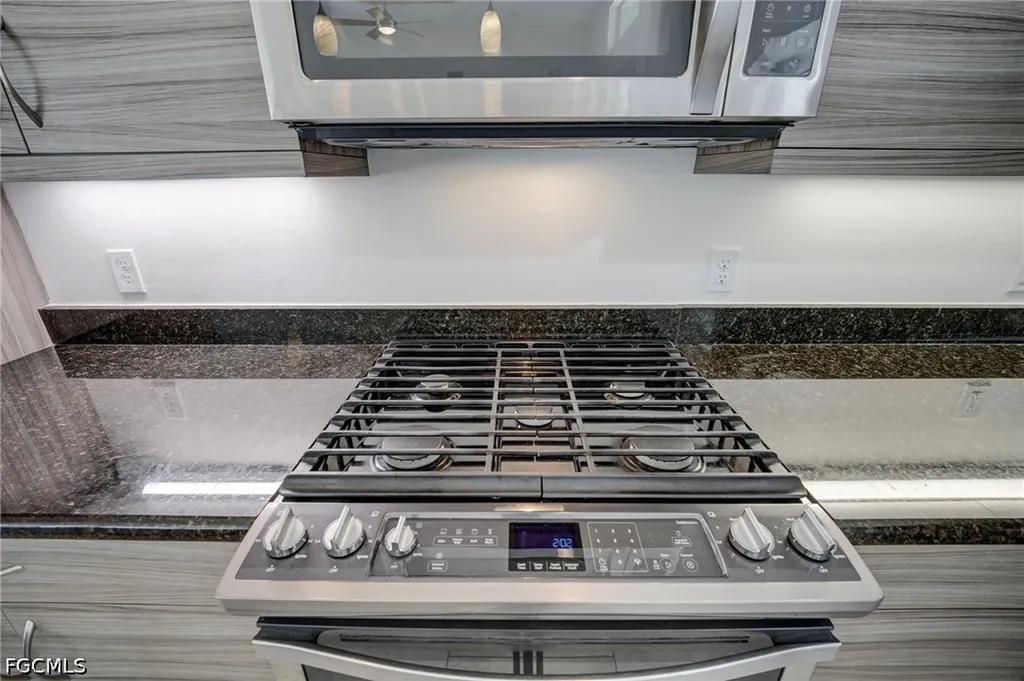 428 SW 35th Street Cape Coral FL 33914