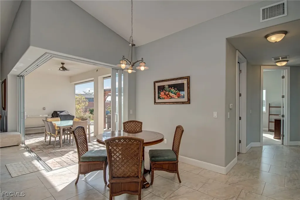 428 SW 35th Street Cape Coral FL 33914