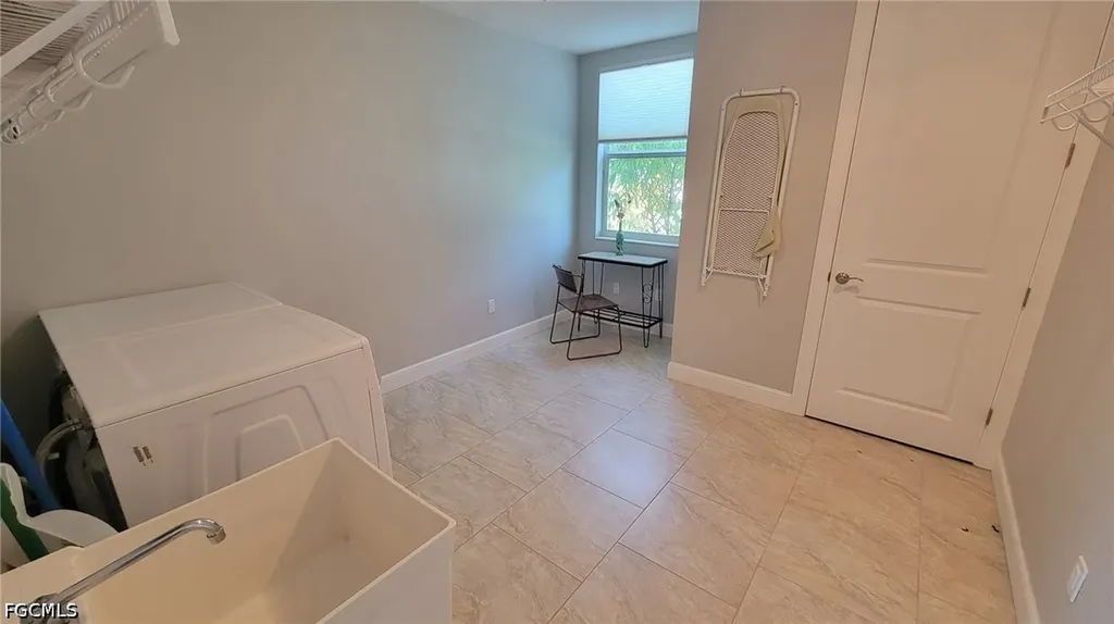 428 SW 35th Street Cape Coral FL 33914