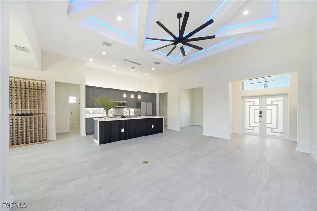 1426 SE 43rd Terrace Cape Coral FL 33904