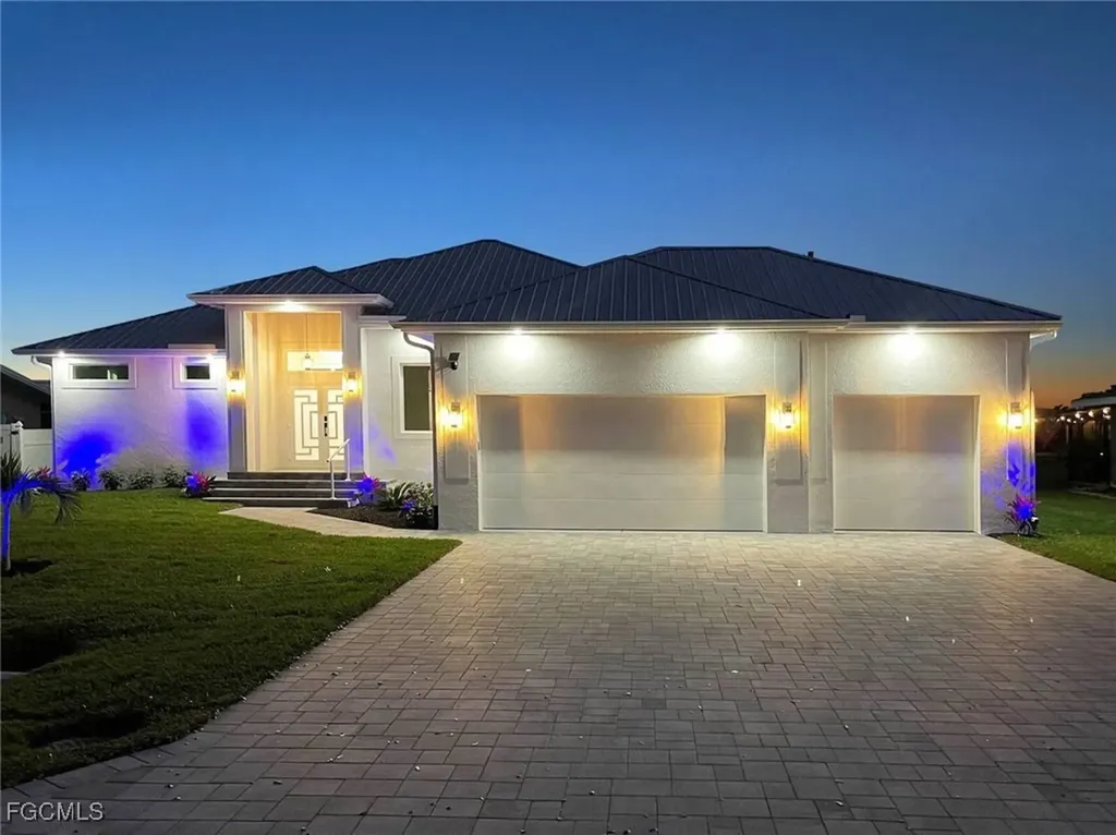 1426 SE 43rd Terrace Cape Coral FL 33904