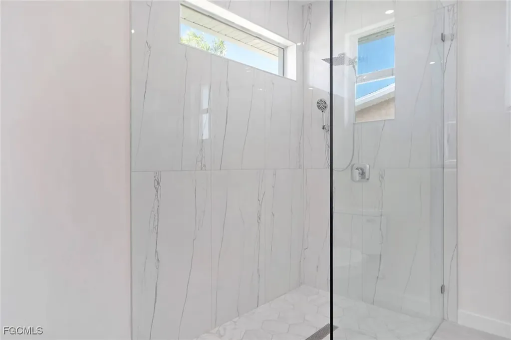 1426 SE 43rd Terrace Cape Coral FL 33904