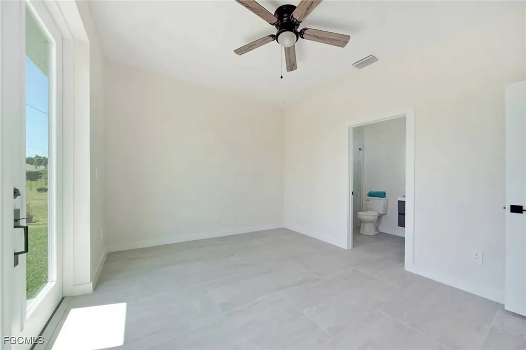1426 SE 43rd Terrace Cape Coral FL 33904