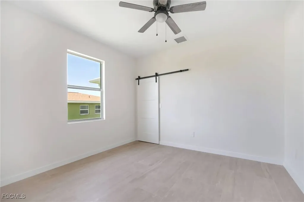 1426 SE 43rd Terrace Cape Coral FL 33904