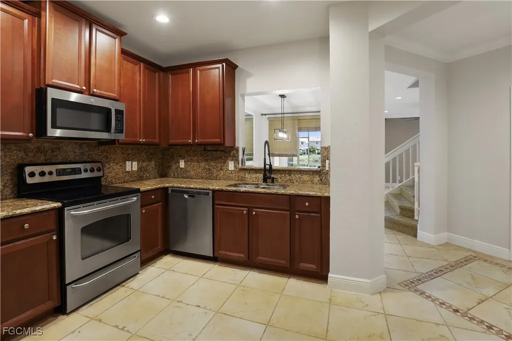 3813 Cherrybrook Loop Fort Myers FL 33966