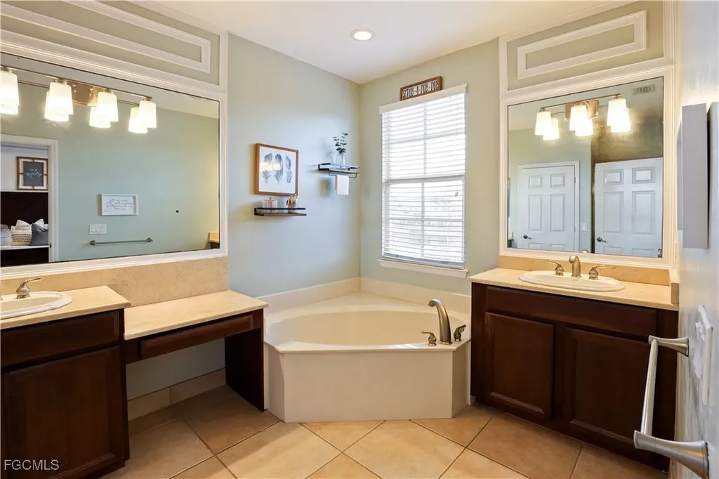 3813 Cherrybrook Loop Fort Myers FL 33966