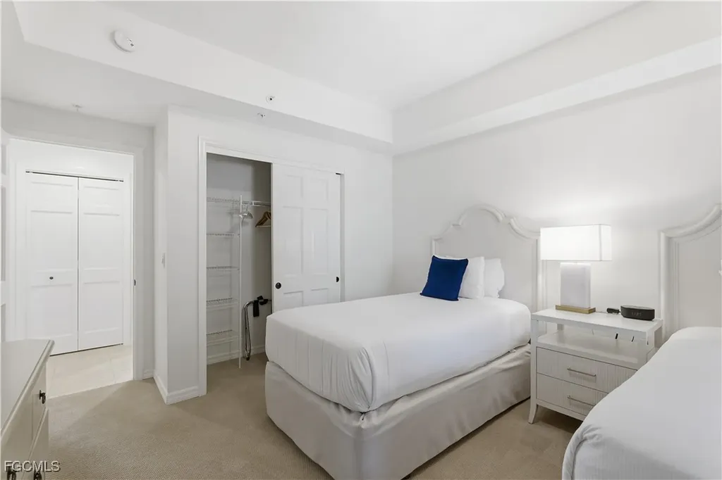 221 9th Street S Naples FL 34102