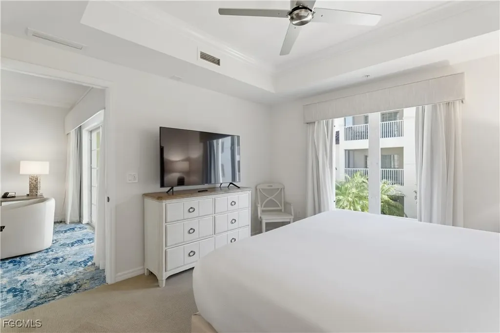 221 9th Street S Naples FL 34102