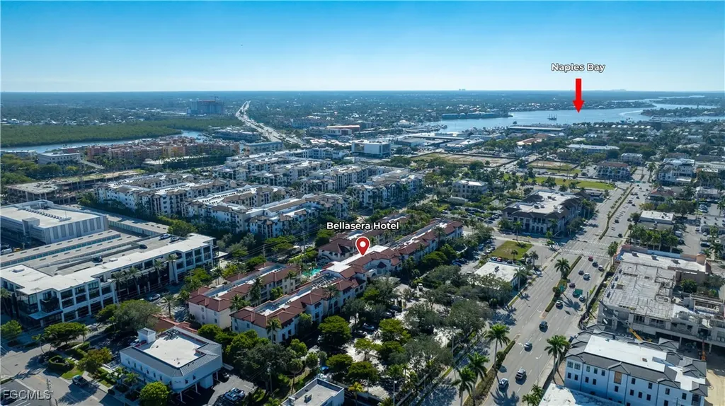 221 9th Street S Naples FL 34102