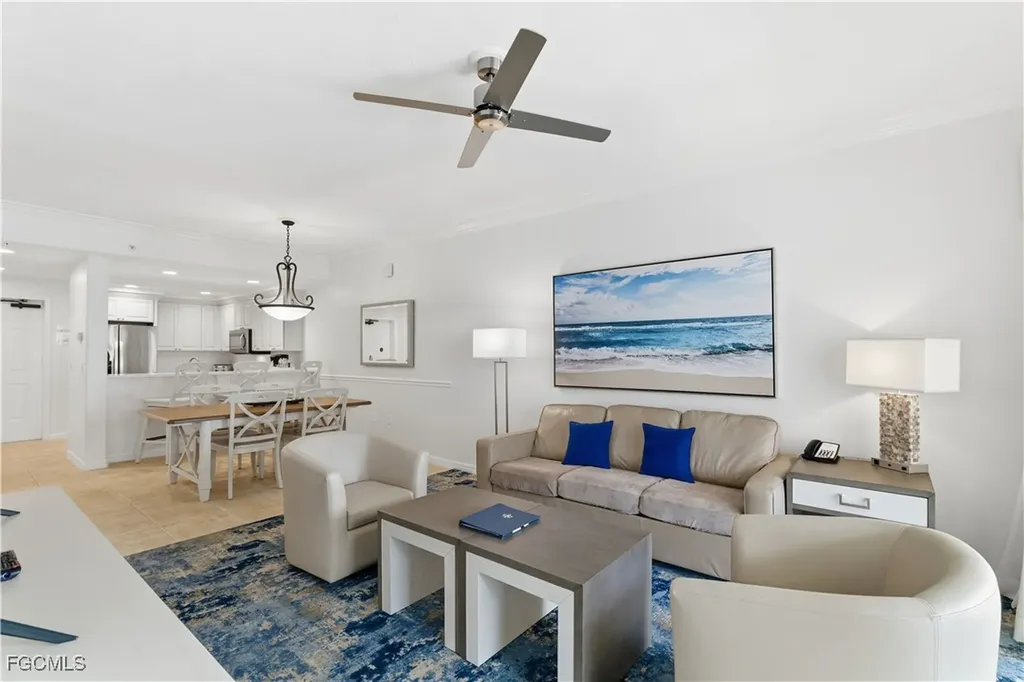 221 9th Street S Naples FL 34102