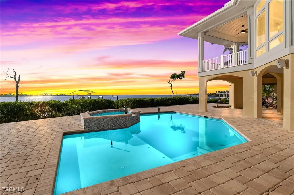 12271 Shoreview Drive Matlacha FL 33993