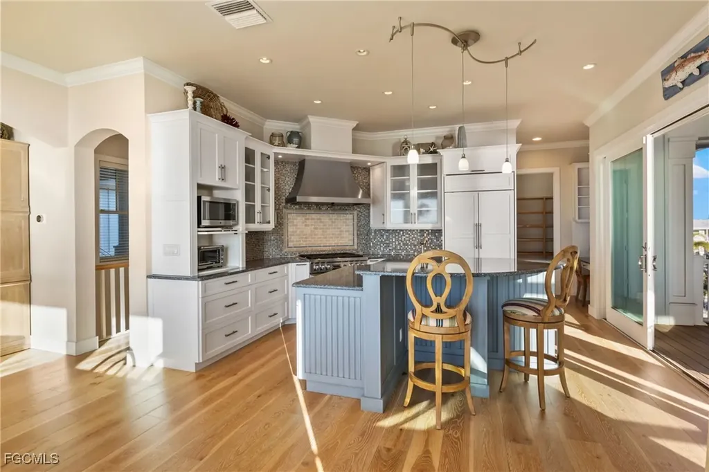12271 Shoreview Drive Matlacha FL 33993