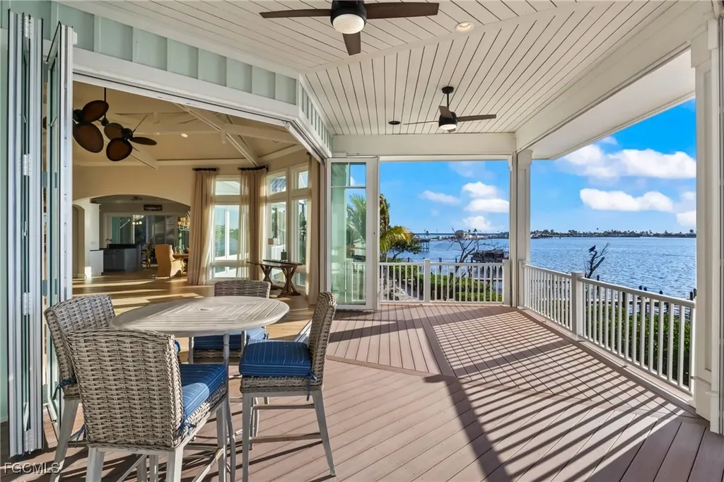 12271 Shoreview Drive Matlacha FL 33993