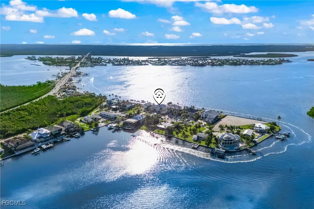 12271 Shoreview Drive Matlacha FL 33993