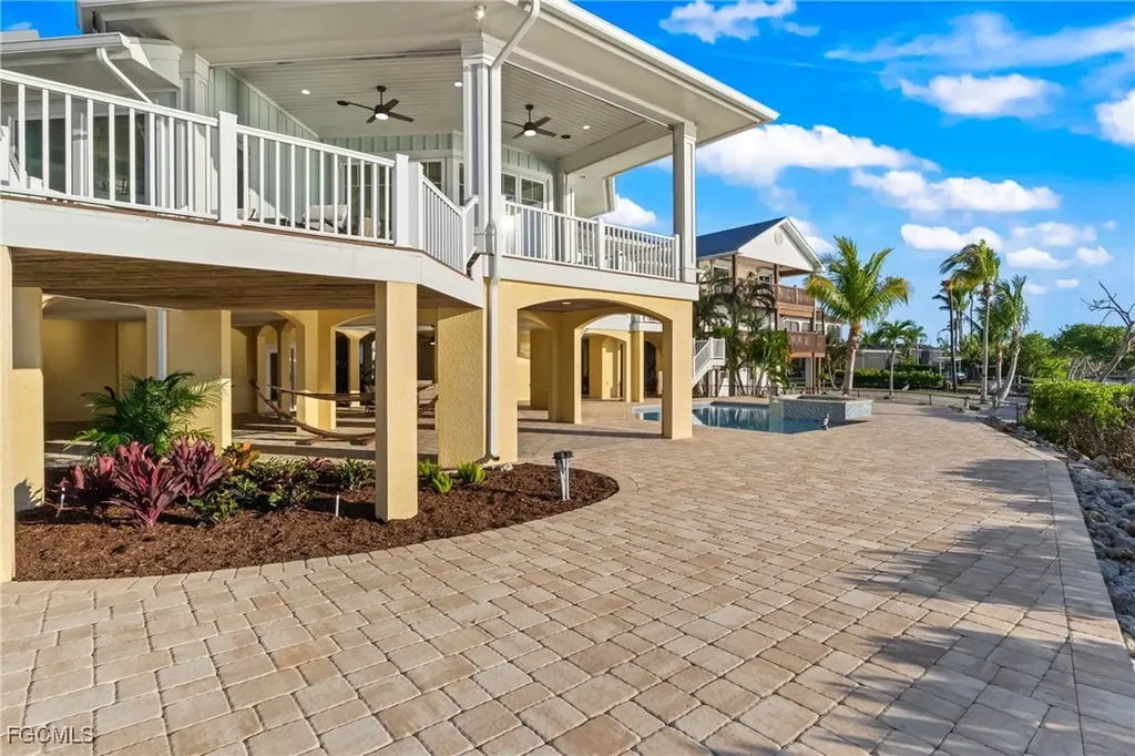 12271 Shoreview Drive Matlacha FL 33993
