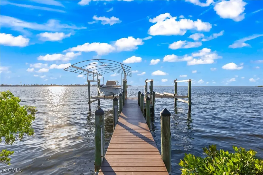 12271 Shoreview Drive Matlacha FL 33993
