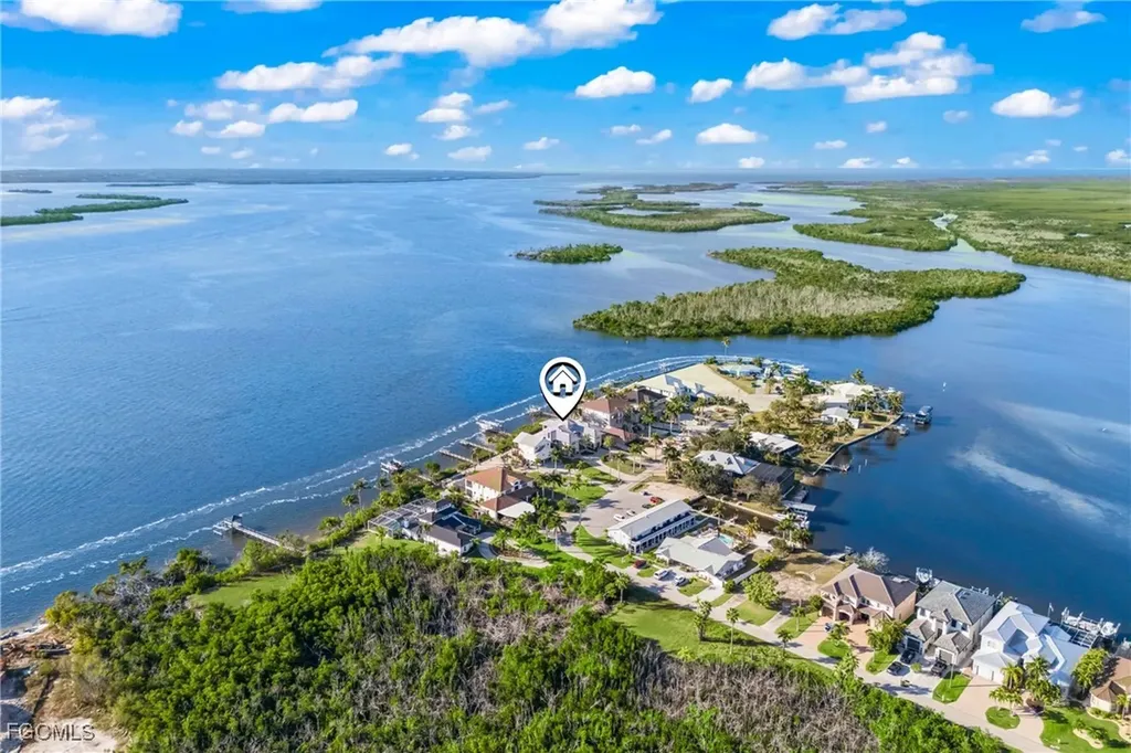 12271 Shoreview Drive Matlacha FL 33993