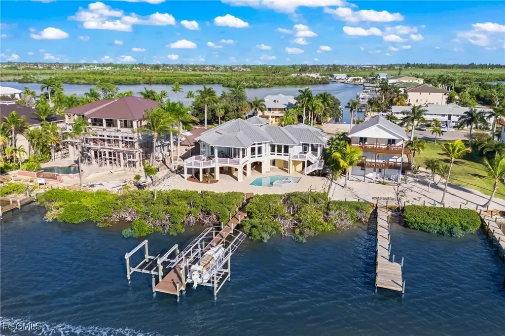 12271 Shoreview Drive Matlacha FL 33993