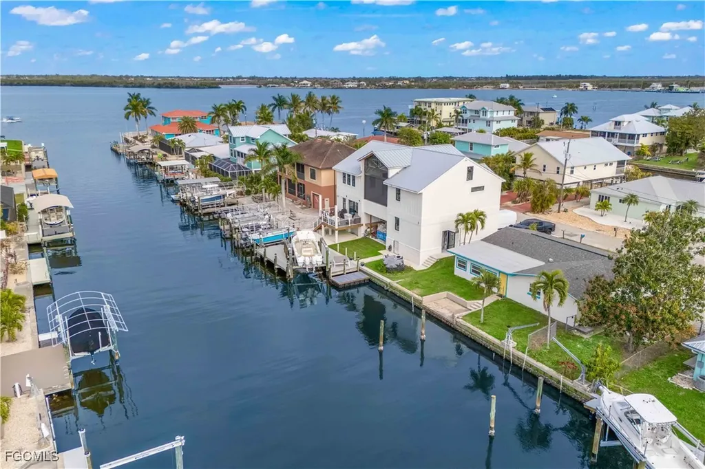 2742 Bruce Street Matlacha FL 33993