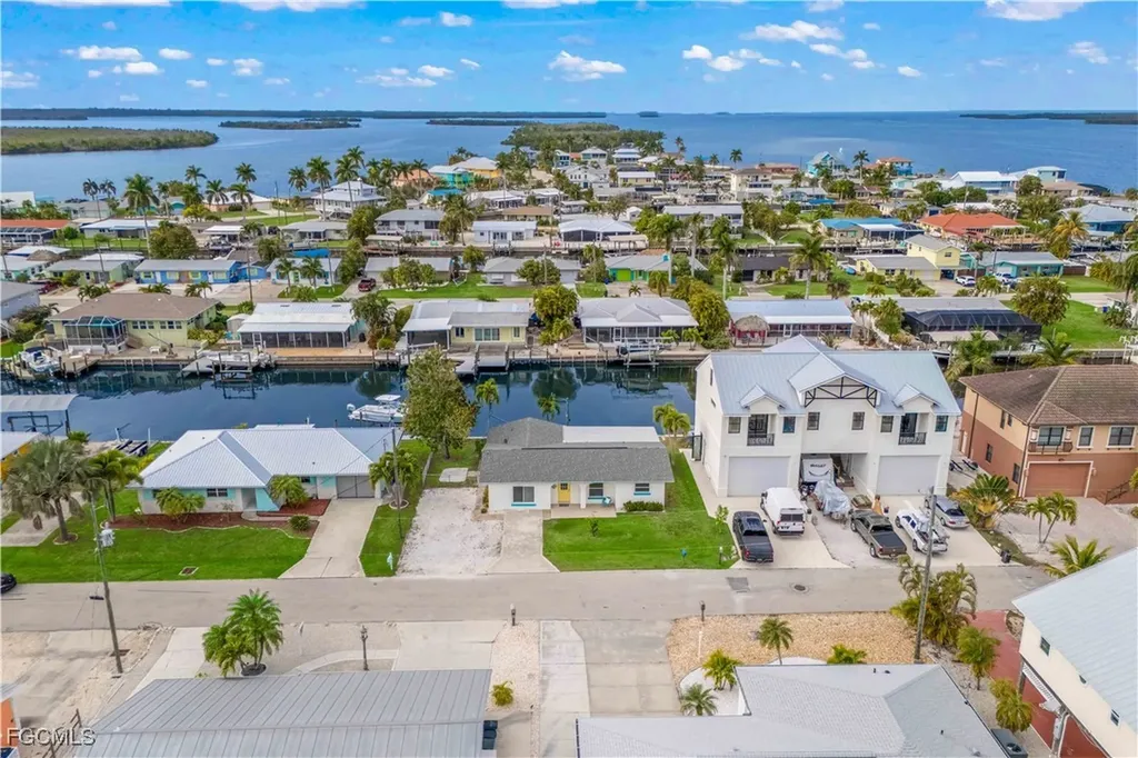 2742 Bruce Street Matlacha FL 33993