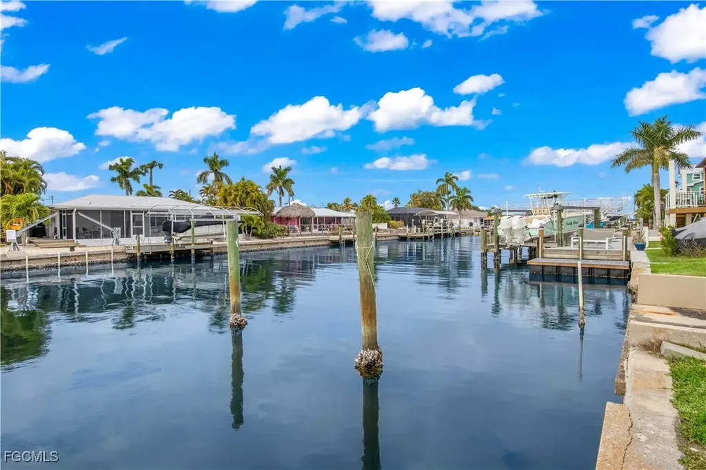 2742 Bruce Street Matlacha FL 33993