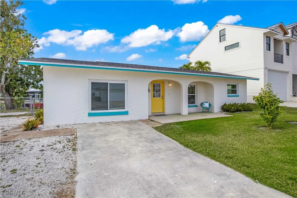 2742 Bruce Street Matlacha FL 33993