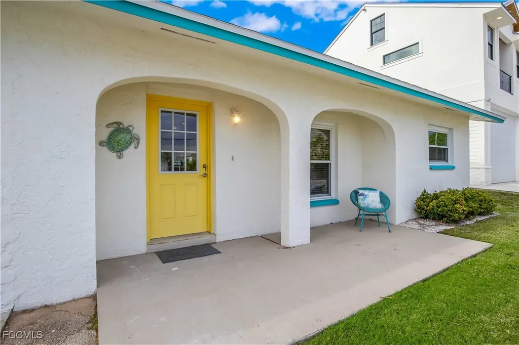2742 Bruce Street Matlacha FL 33993