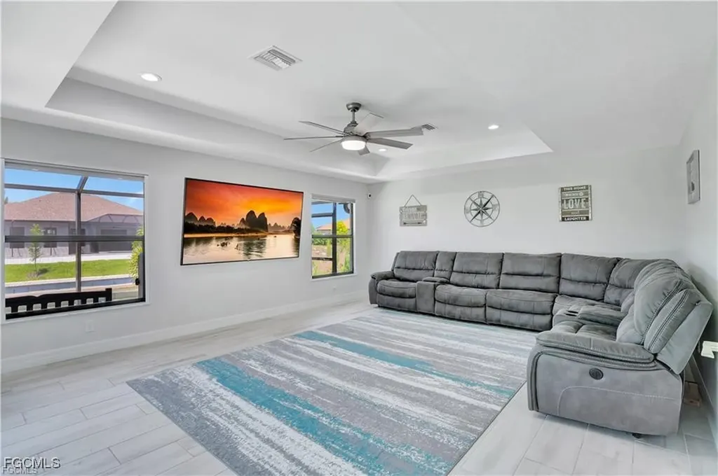 1733 SW 29th Terrace Cape Coral FL 33914
