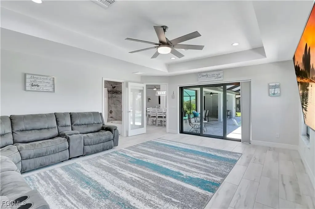 1733 SW 29th Terrace Cape Coral FL 33914