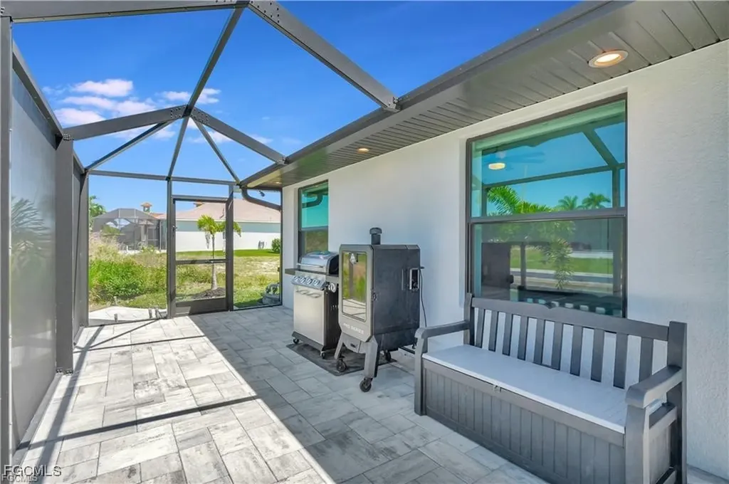 1733 SW 29th Terrace Cape Coral FL 33914