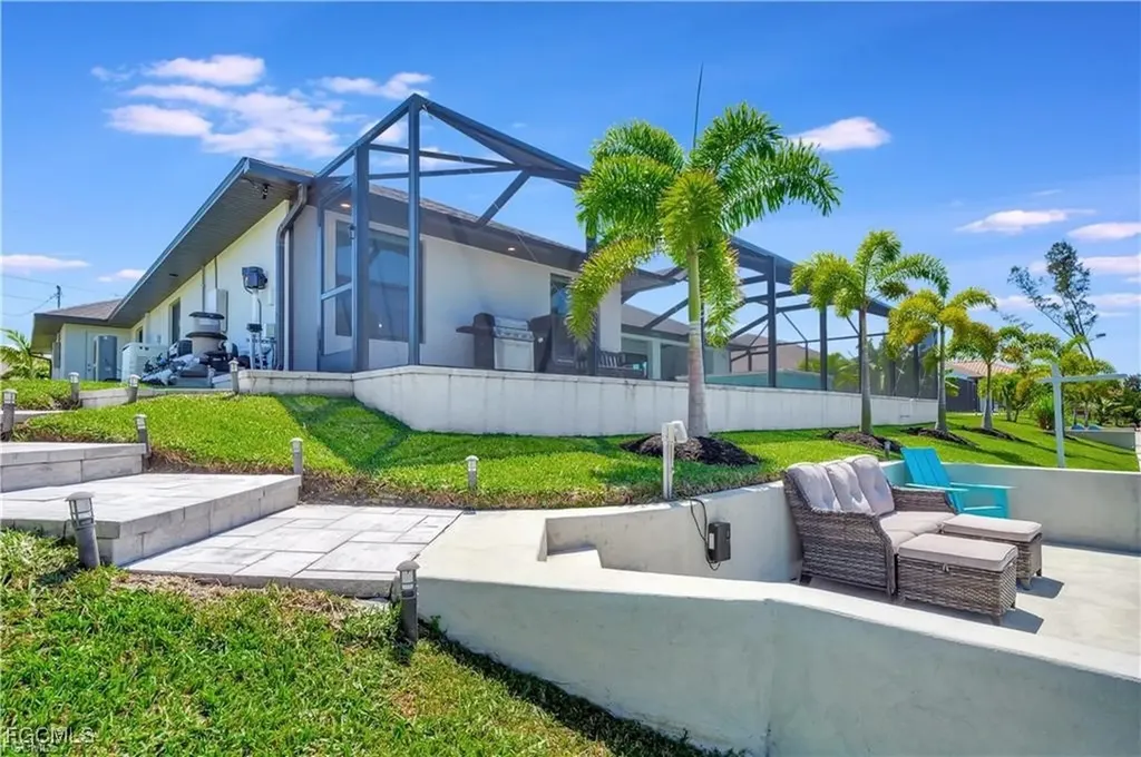 1733 SW 29th Terrace Cape Coral FL 33914