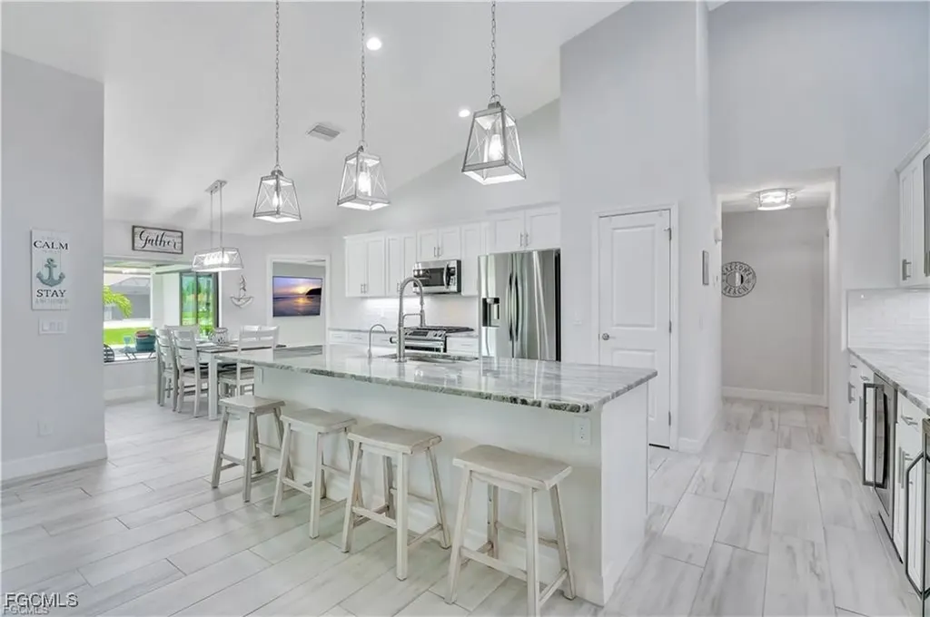 1733 SW 29th Terrace Cape Coral FL 33914