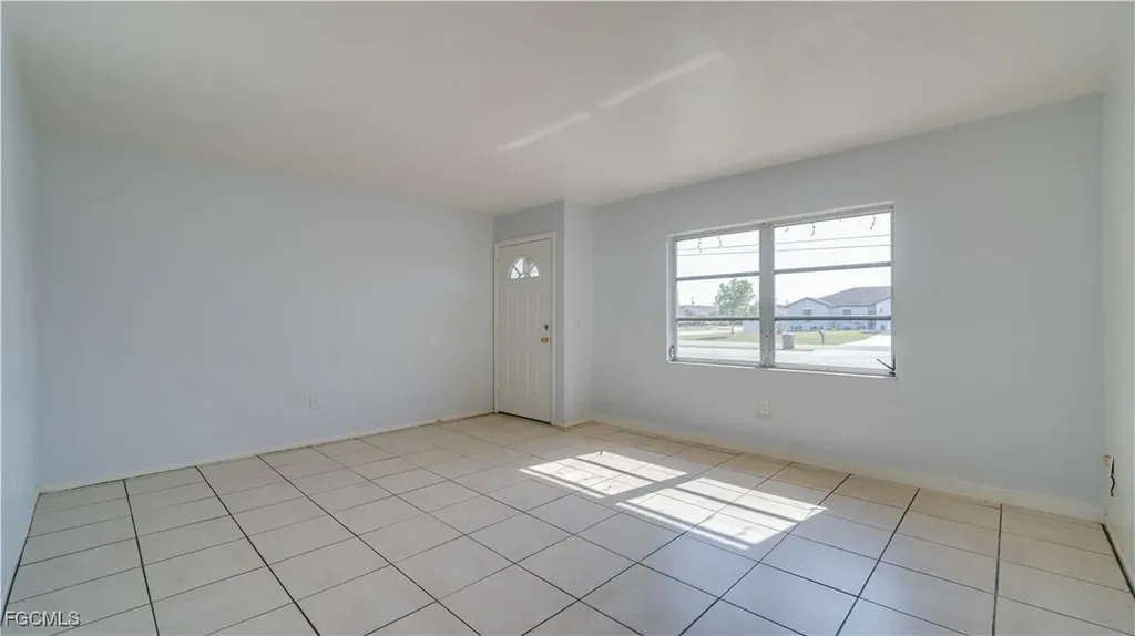 107 SW 16th Terrace Cape Coral FL 33991