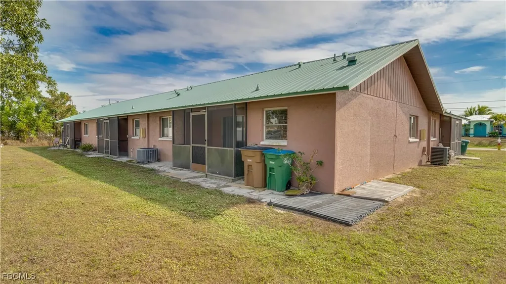107 SW 16th Terrace Cape Coral FL 33991